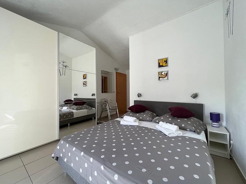 na-prodej-apartman-s-krasnym-vyhledem-na-more-baska-voda-chorvatsko