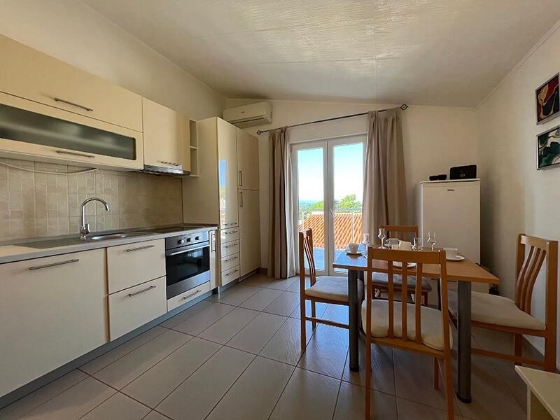 na-prodej-apartman-s-krasnym-vyhledem-na-more-baska-voda-chorvatsko