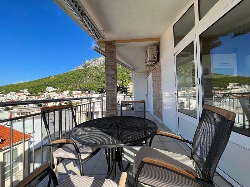 na-prodej-apartman-s-krasnym-vyhledem-na-more-baska-voda-chorvatsko
