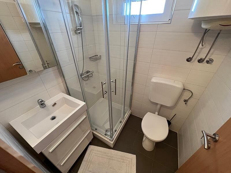 na-prodej-apartman-s-krasnym-vyhledem-na-more-baska-voda-chorvatsko
