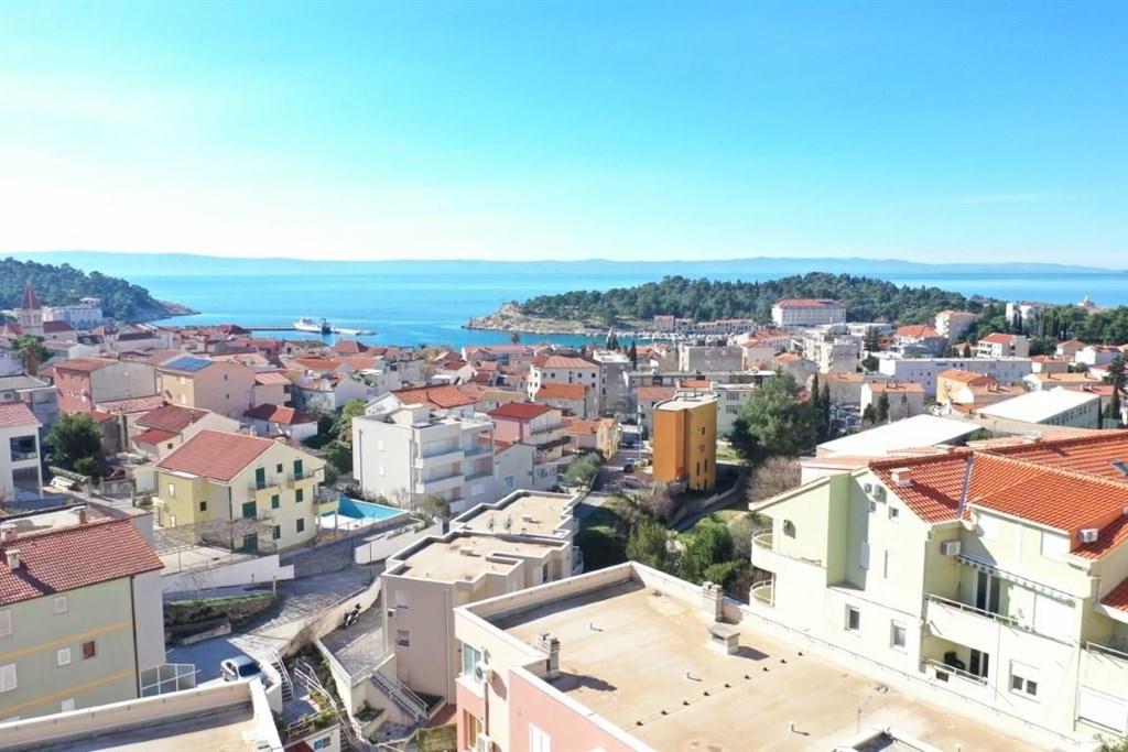na-prodej-luxusni-penthouse-s-vyhledem-na-more-makarska-chorvatsko