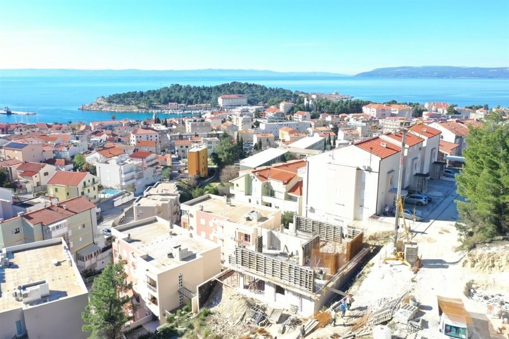 na-prodej-luxusni-penthouse-s-vyhledem-na-more-makarska-chorvatsko