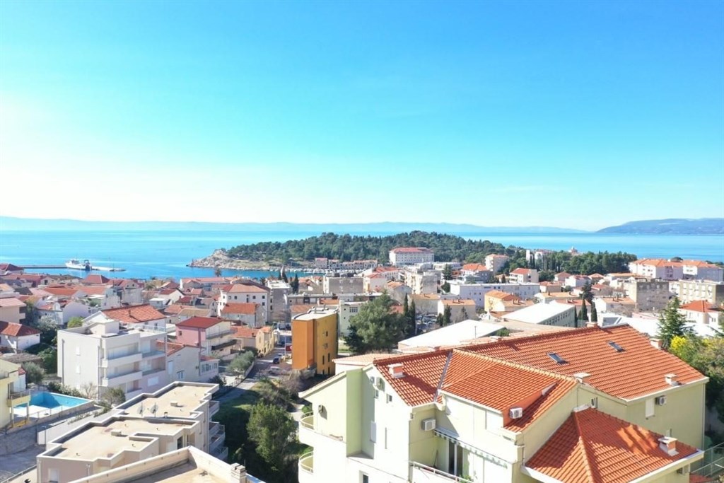 na-prodej-luxusni-penthouse-s-vyhledem-na-more-makarska-chorvatsko