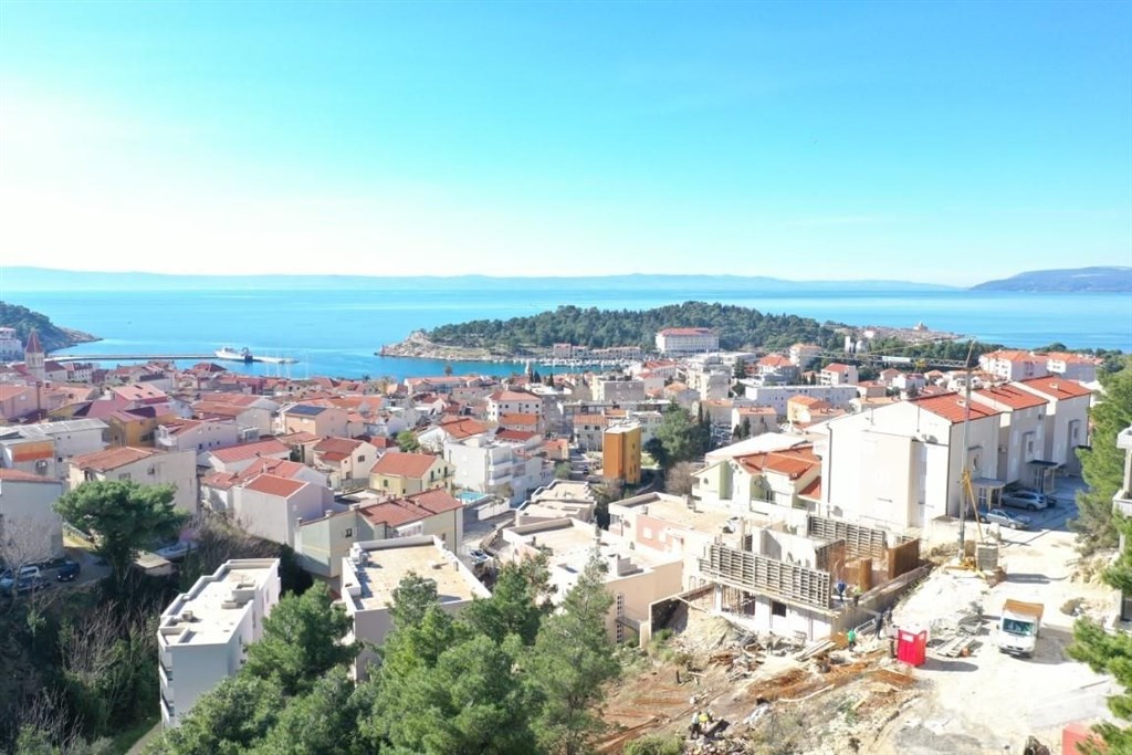 na-prodej-luxusni-penthouse-s-vyhledem-na-more-makarska-chorvatsko