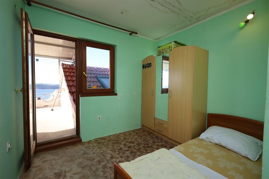 na-prodej-2-apartmany-s-vyhledem-na-more-sibenik-chorvatsko