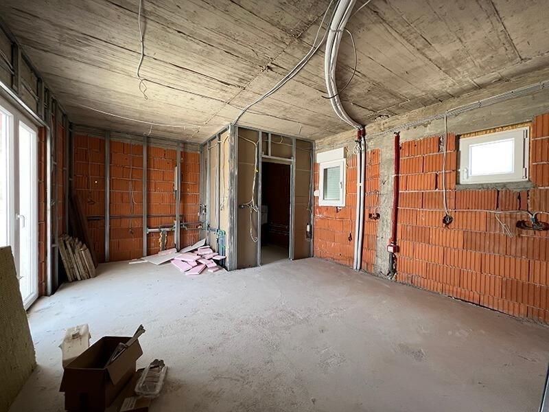 na-prodej-apartmanovy-dum-s-vyhledem-na-more-makarska-chorvatsko