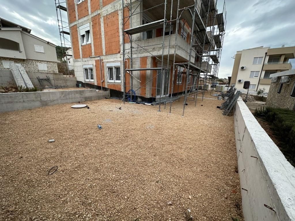 na-prodej-prostorny-apartman-kousek-od-more-vinjerac-chorvatsko