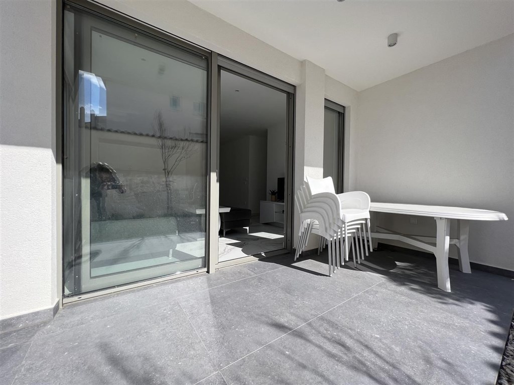 na-prodej-moderne-zarizeny-apartman-makarska-chorvatsko
