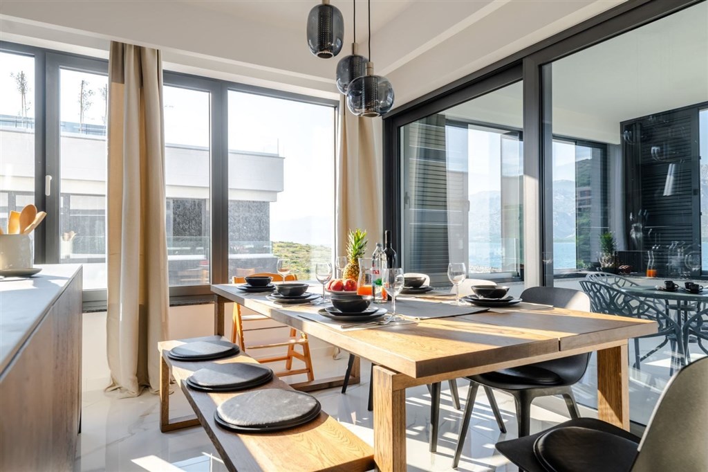 na-prodej-luxusni-penthouse-v-1-rade-od-more-vinjerac-chorvatsko