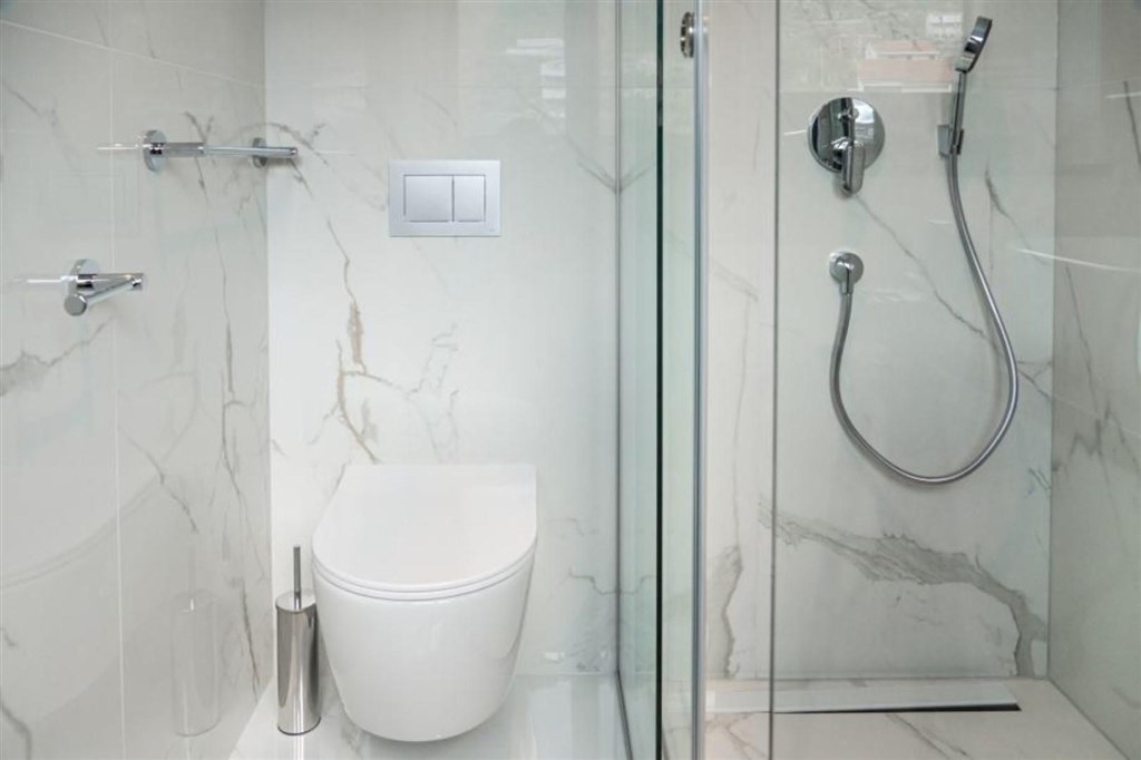 na-prodej-luxusni-penthouse-v-1-rade-od-more-vinjerac-chorvatsko