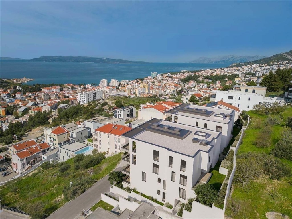 na-prodej-luxusni-apartman-s-vyhledem-na-more-makarska-chorvatsko