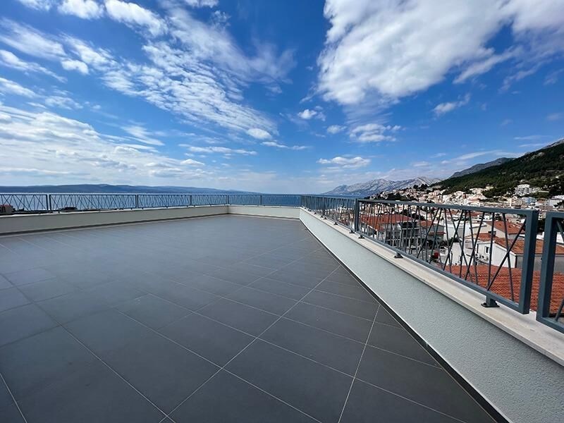 na-prodej-dvoupodlazni-apartman-pobliz-more-baska-voda-chorvatsko