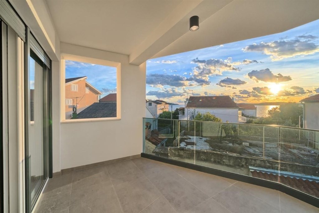 na-prodej-penthouse-se-4-loznicemi-pobliz-more-brodarica-chorvatsko