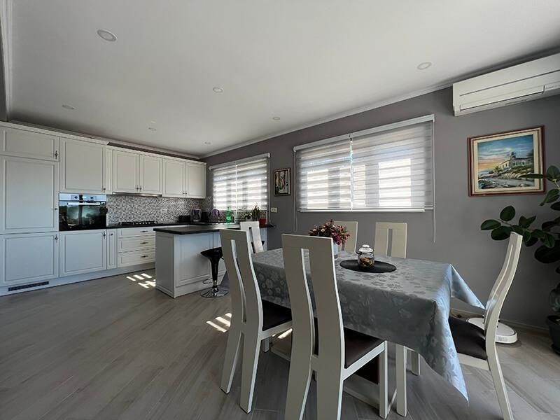 na-prodej-novy-apartmanovy-dum-s-vyhledy-na-more-krvavica-chorvatsko