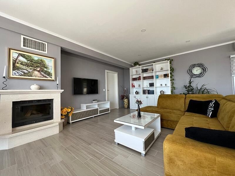 na-prodej-novy-apartmanovy-dum-s-vyhledy-na-more-krvavica-chorvatsko