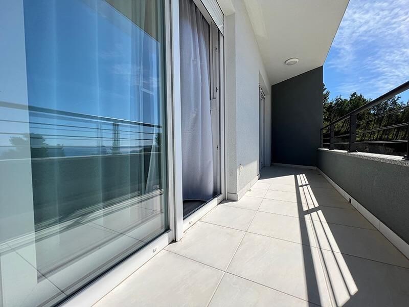 na-prodej-novy-apartmanovy-dum-s-vyhledy-na-more-krvavica-chorvatsko