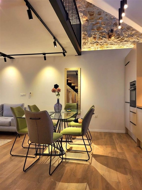 na-prodej-2-luxusni-apartmany-v-centru-mesta-makarska-chorvatsko