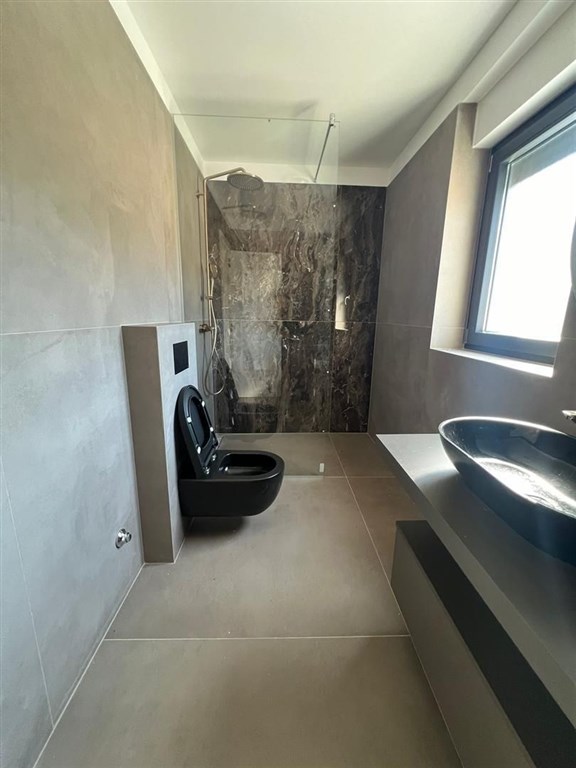 na-prodej-novy-apartman-v-1-rade-od-more-vinjerac-chorvatsko