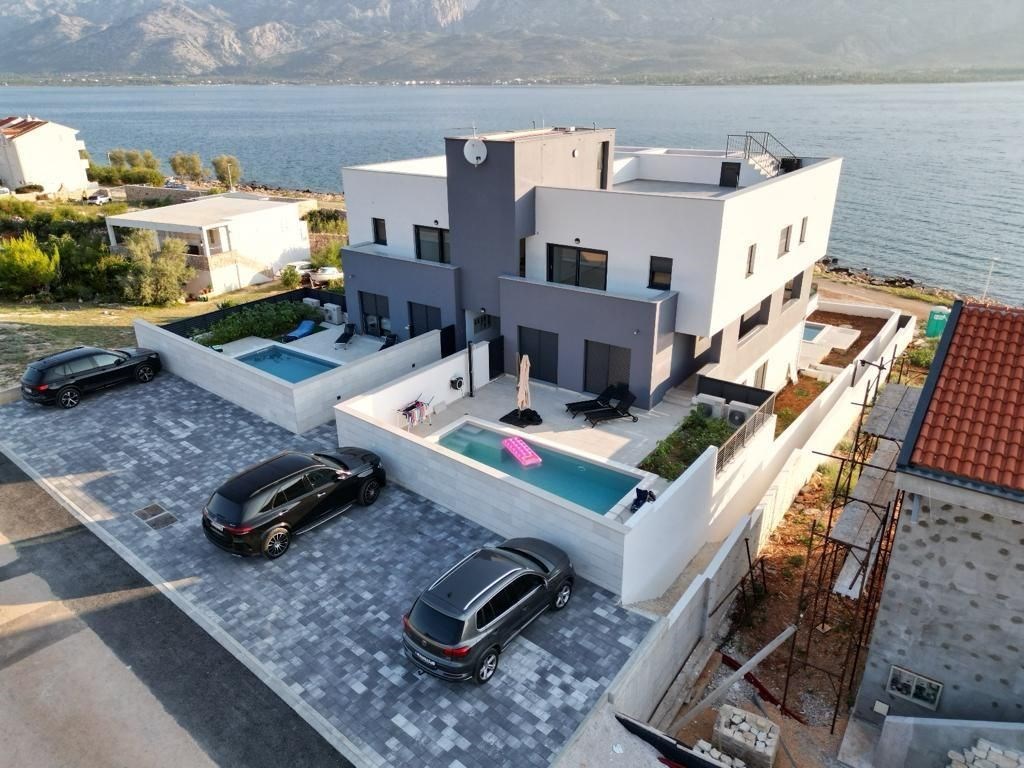 na-prodej-novy-apartman-v-1-rade-od-more-vinjerac-chorvatsko