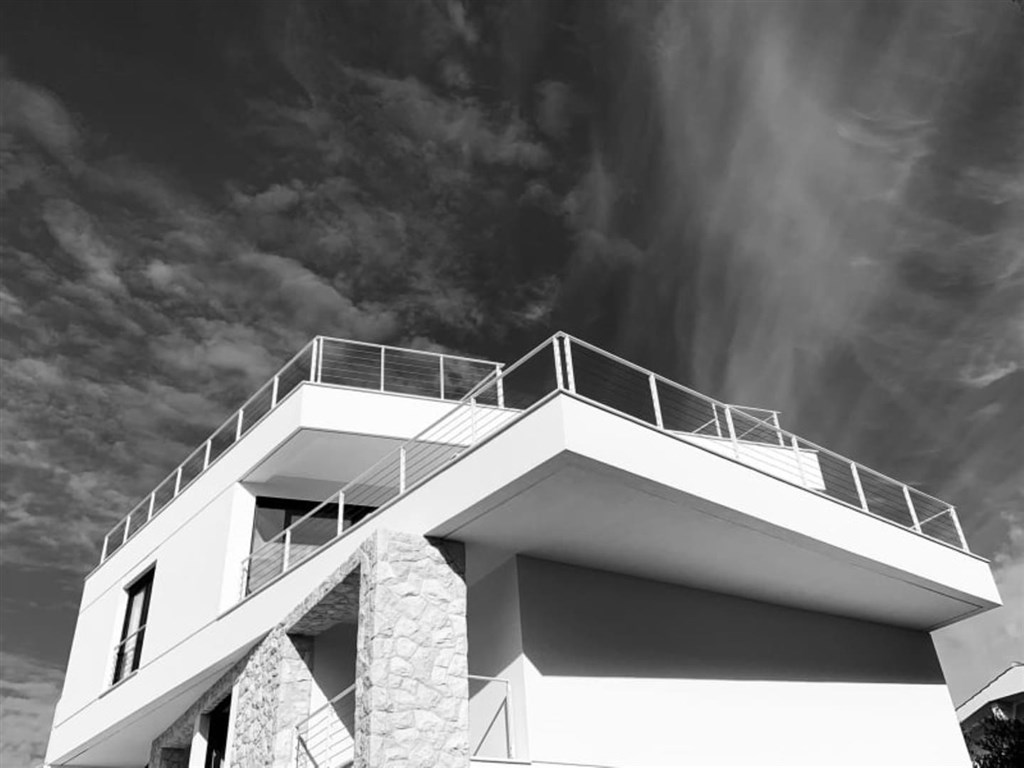 novy-luxusni-mezonet-jen-100-m-od-more-kozino-chorvatsko