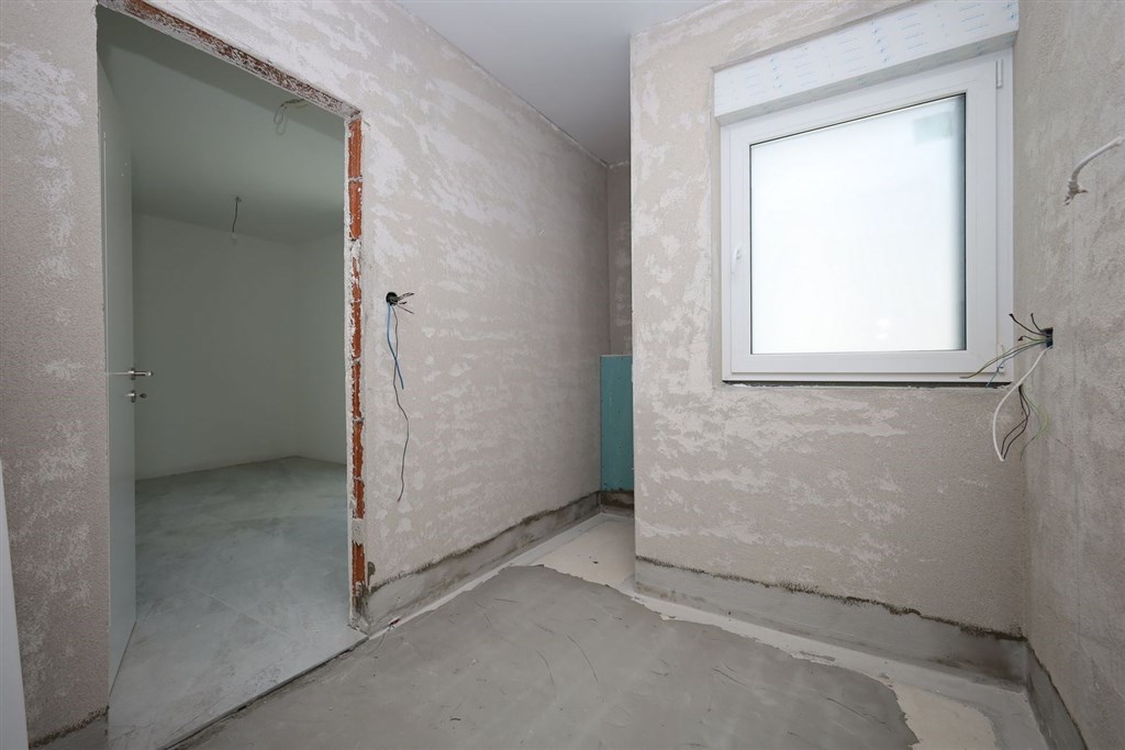 na-prodej-novy-apartman-se-3-loznicemi-a-terasou-vodice-chorvatsko