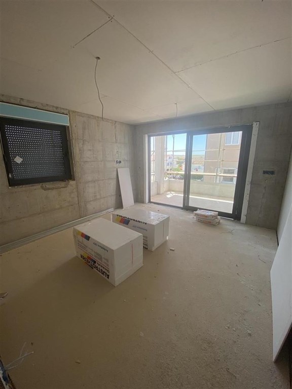 na-prodej-novy-apartman-pouze-50-m-od-more-povljana-chorvatsko