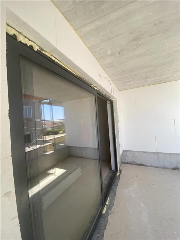 na-prodej-novy-apartman-pouze-50-m-od-more-povljana-chorvatsko