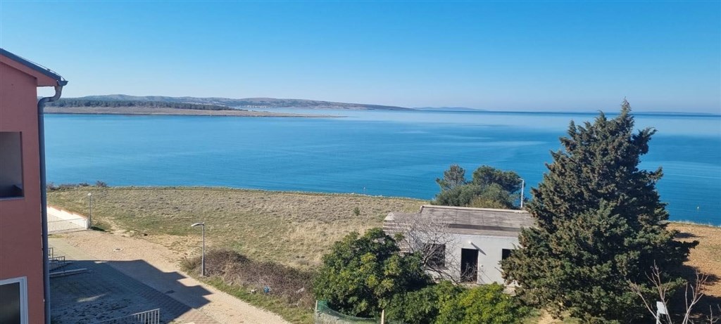 na-prodej-novy-apartman-pouze-50-m-od-more-povljana-chorvatsko