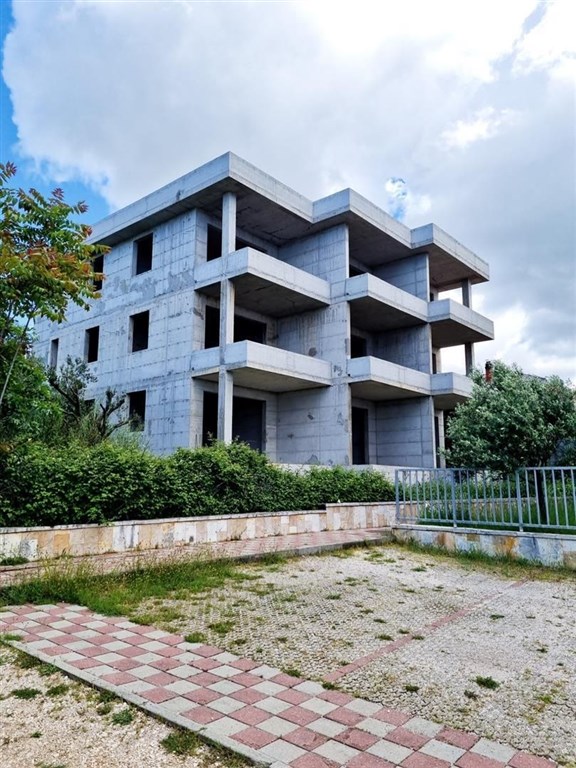 na-prodej-novy-apartman-pouze-50-m-od-more-povljana-chorvatsko