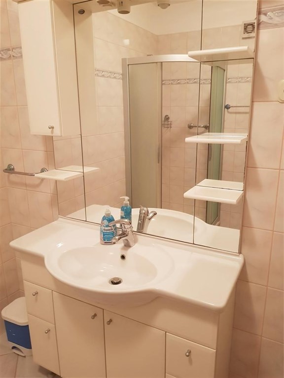 na-prodej-vila-se-7-apartmany-blizko-more-zadar-chorvatsko