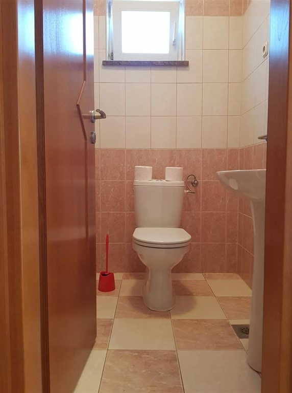 na-prodej-vila-se-7-apartmany-blizko-more-zadar-chorvatsko