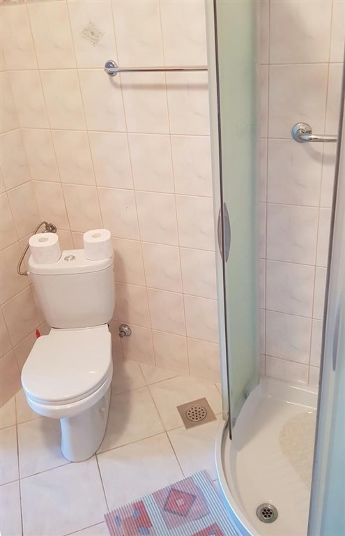 na-prodej-vila-se-7-apartmany-blizko-more-zadar-chorvatsko