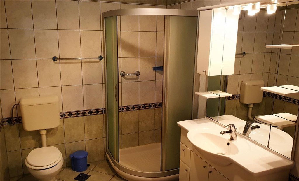 na-prodej-vila-se-7-apartmany-blizko-more-zadar-chorvatsko