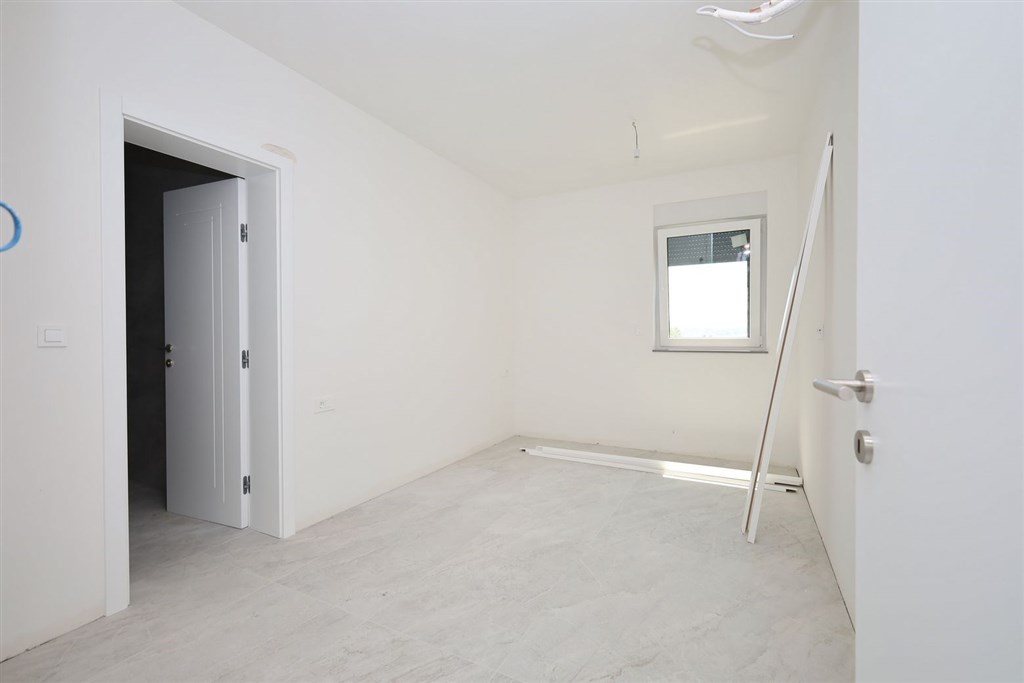 na-prodej-novy-apartman-s-prostornou-terasou-vodice-chorvatsko