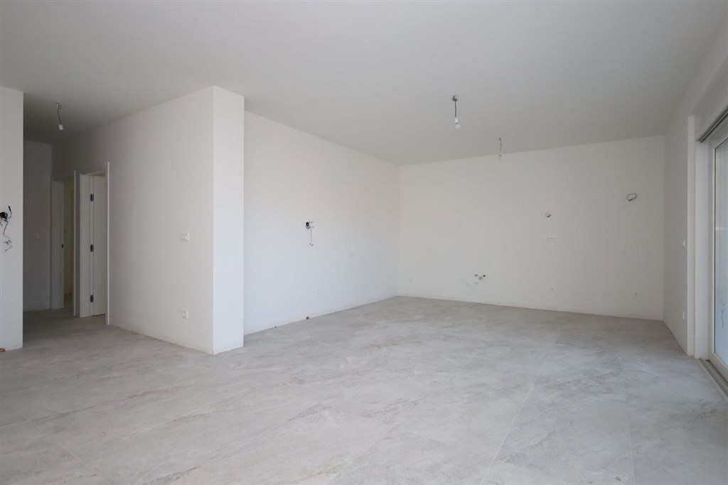 na-prodej-novy-apartman-s-prostornou-terasou-vodice-chorvatsko