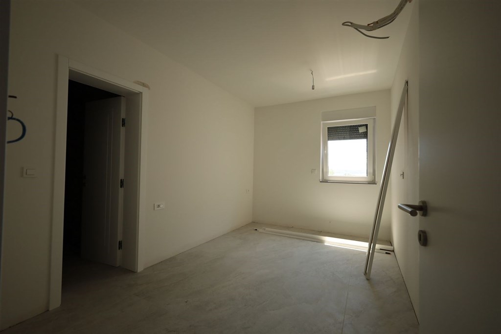 na-prodej-novy-apartman-s-prostornou-terasou-vodice-chorvatsko