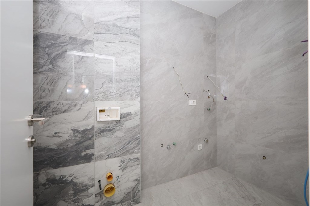 na-prodej-novy-apartman-s-prostornou-terasou-vodice-chorvatsko