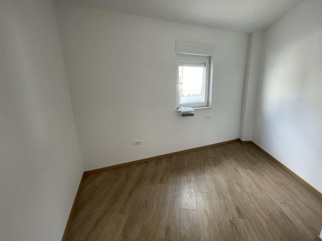 na-prodej-novy-a-prostorny-apartman-pobliz-more-baska-voda-chorvatsko