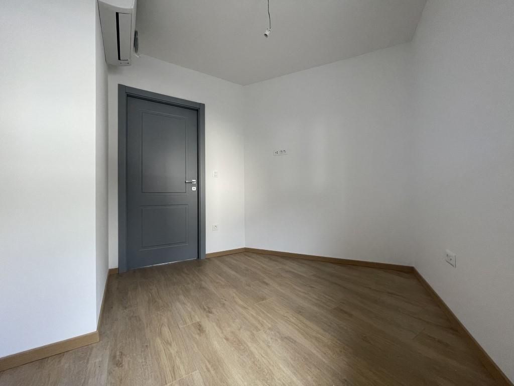 na-prodej-novy-a-prostorny-apartman-pobliz-more-baska-voda-chorvatsko