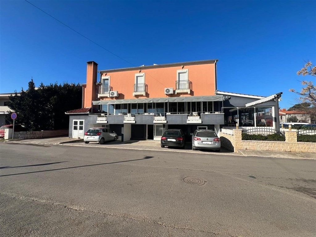 na-prodej-zrekonstruovany-dum-s-restauraci-nin-chorvatsko