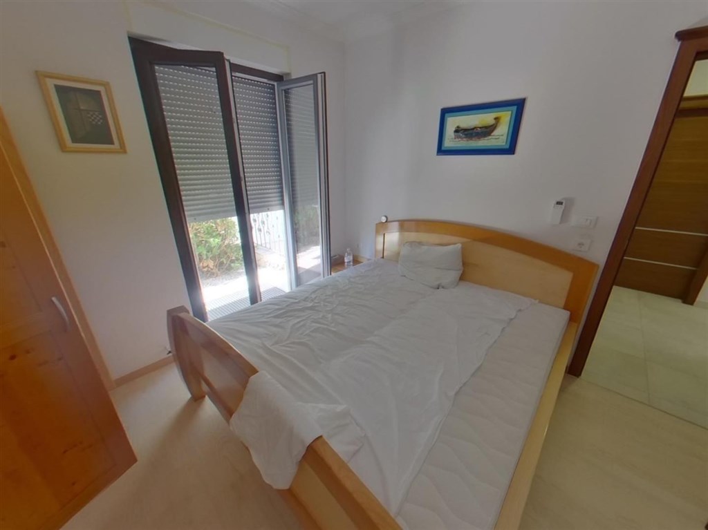 luxusni-mezonetovy-apartman-v-1-rade-u-more-pag-chorvatsko