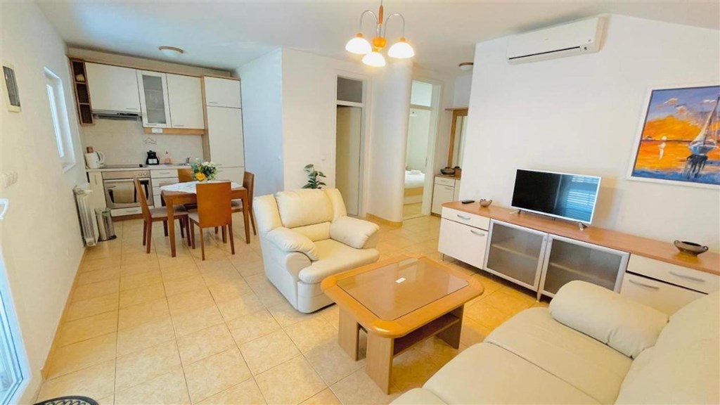 na-prodej-apartmanovy-dum-v-1-rade-od-more-zadar-chorvatsko