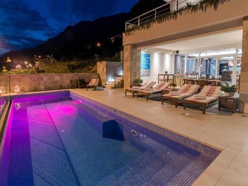 na-prodej-luxusne-vybaveny-apartman-s-bazenem-mimice-chorvatsko