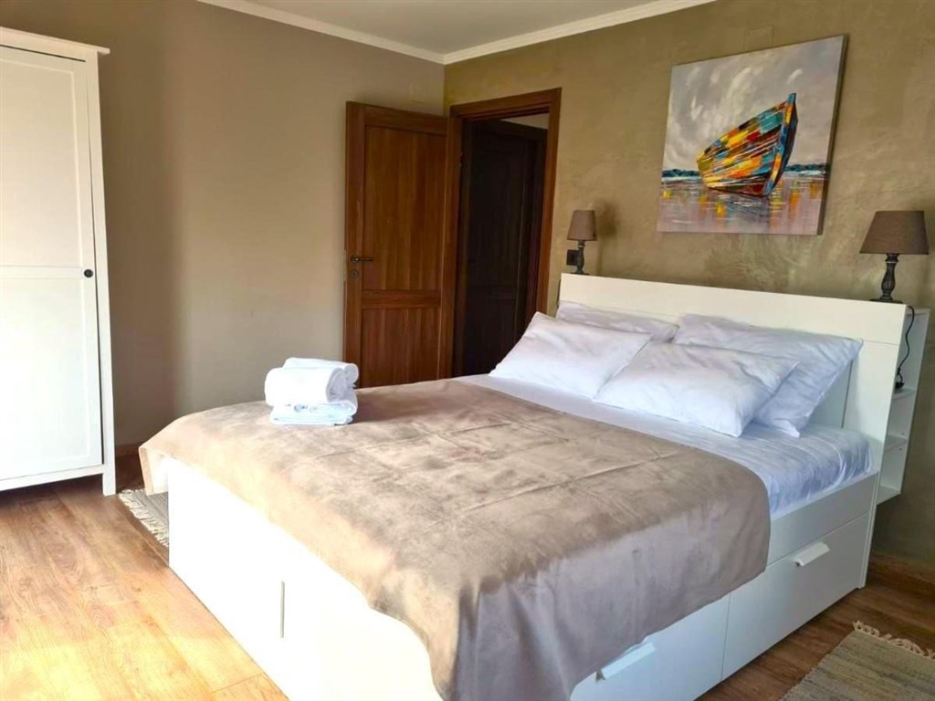 na-prodej-vila-s-bazenem-v-klidne-oblasti-krk-chorvatsko