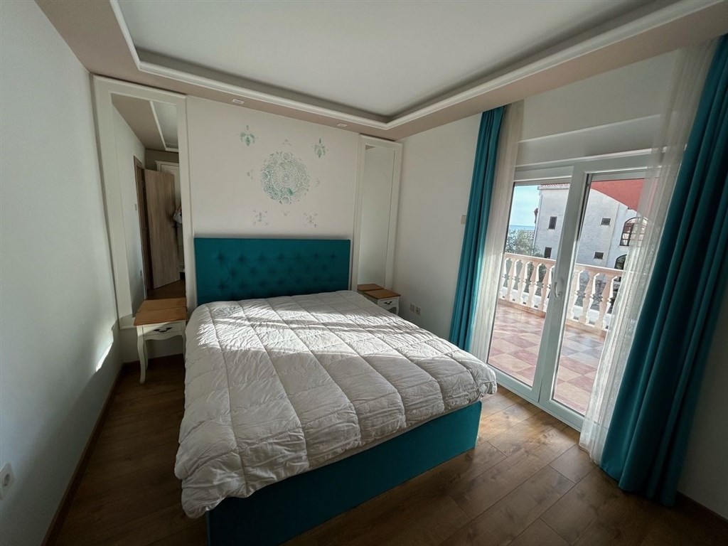 na-prodej-apartman-s-2-loznicemi-przno-cerna-hora