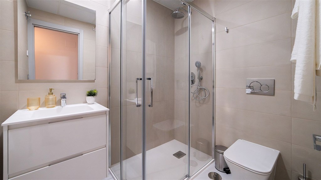 na-prodej-novy-moderni-apartman-s-3-loznicemi-benidorm-spanelsko