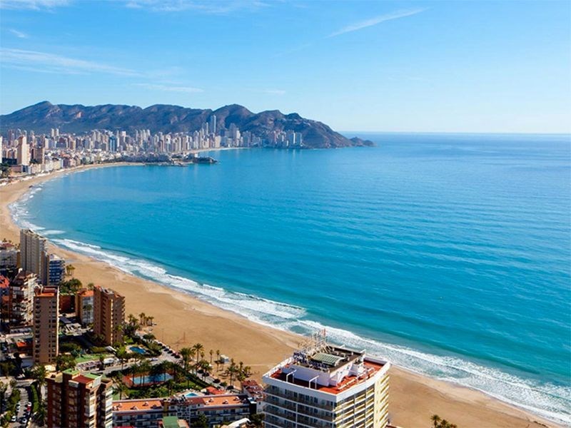na-prodej-novy-moderni-apartman-s-3-loznicemi-benidorm-spanelsko