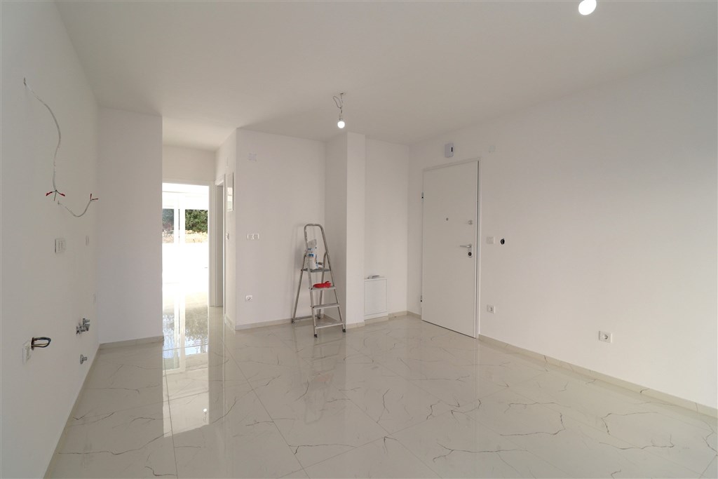na-prodej-apartman-s-1-loznici-a-terasou-zaboric-chorvatsko