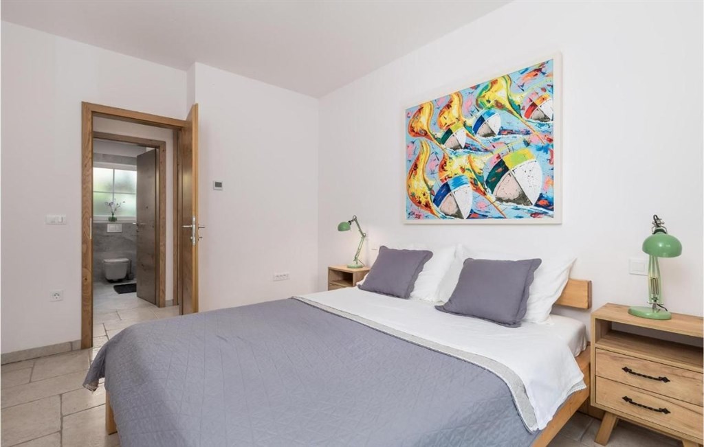 na-prodej-moderni-vila-s-bazenem-krk-chorvatsko