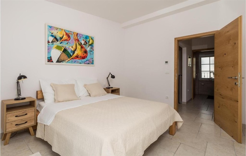 na-prodej-moderni-vila-s-bazenem-krk-chorvatsko